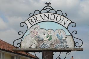 Village sign, Welcome to Brandon