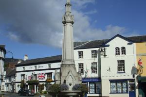 The monument in the town of Crickhowell